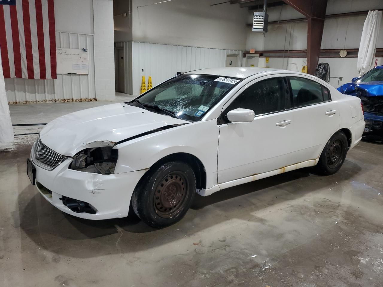 MITSUBISHI GALANT ES 2012