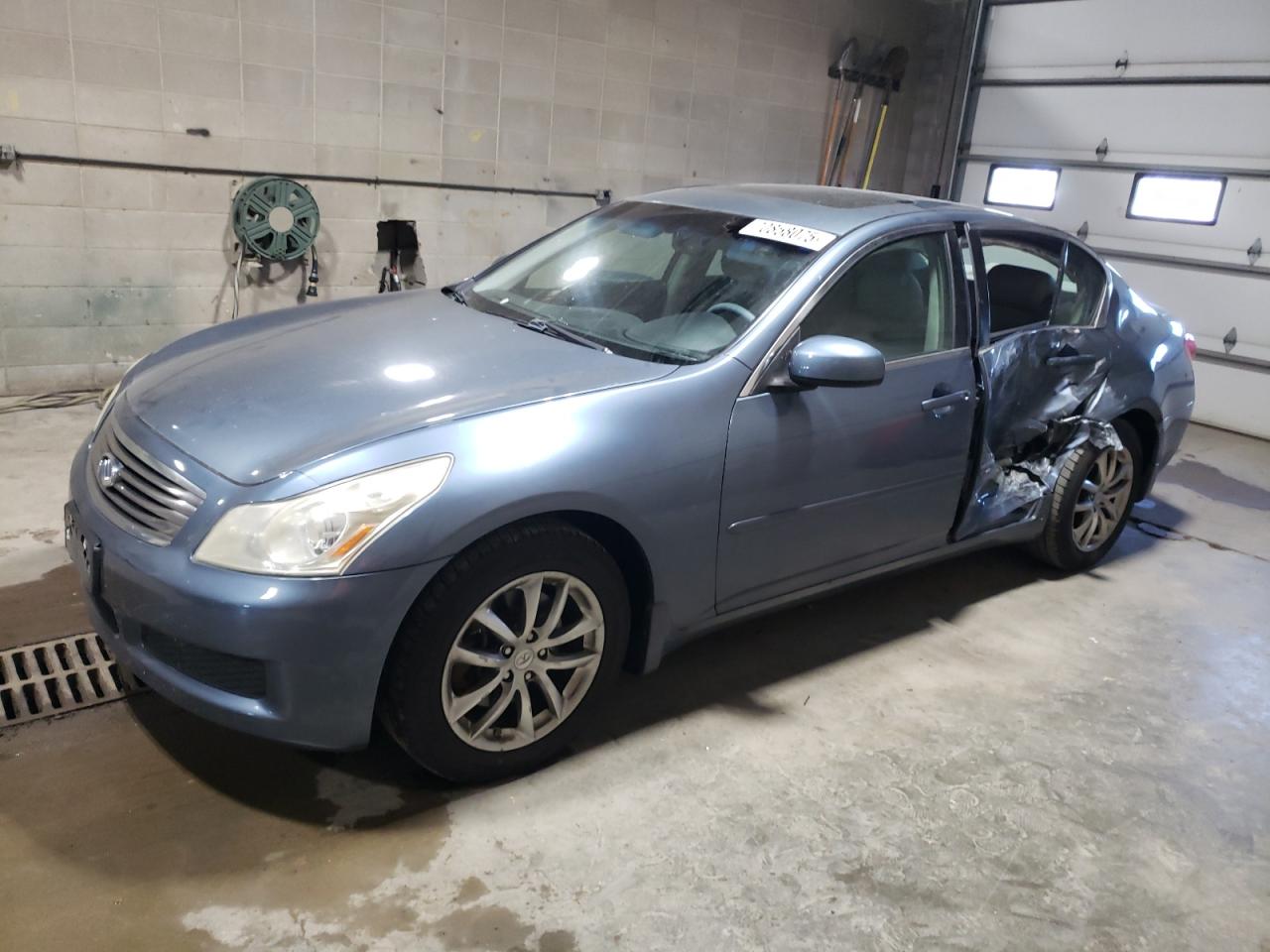 INFINITI G35 2008