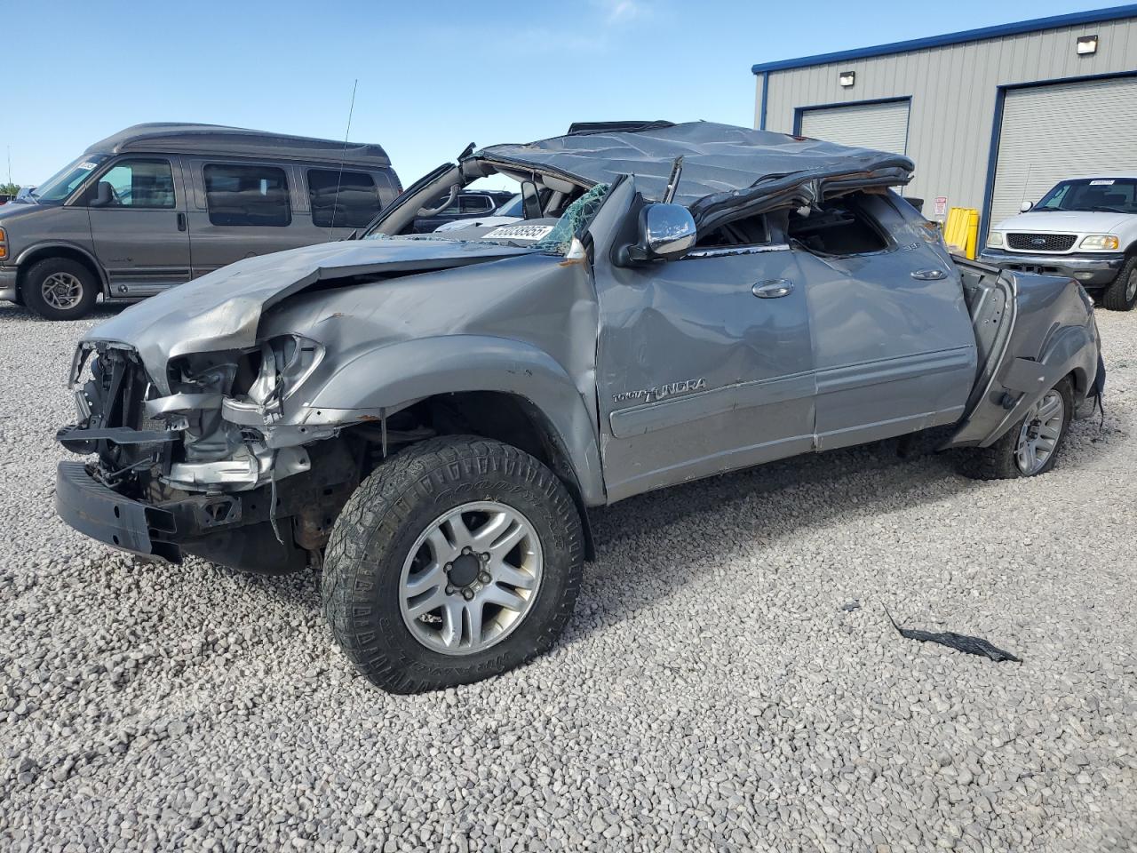TOYOTA TUNDRA DOU 2005