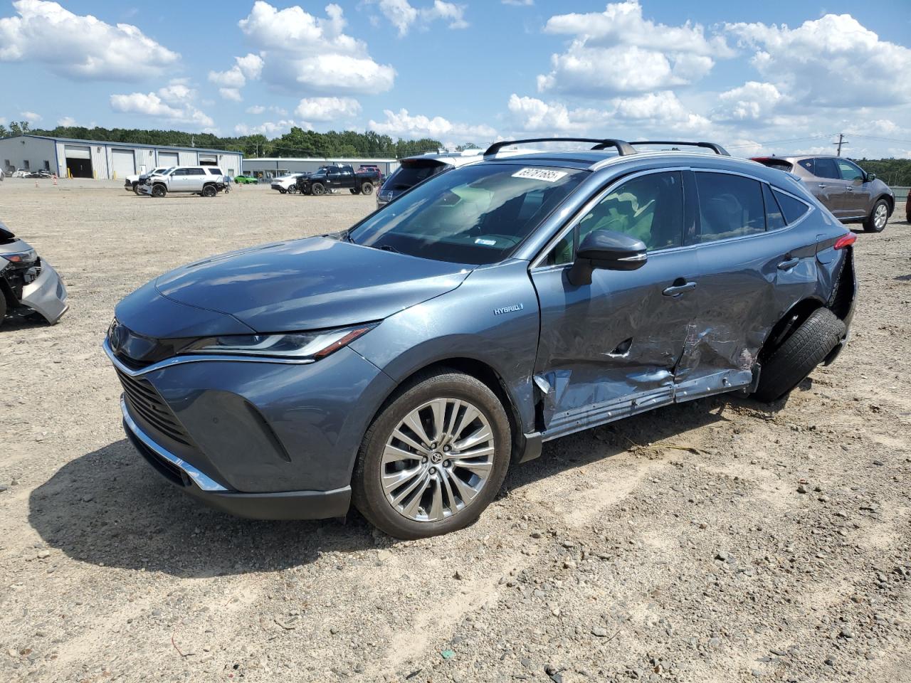 TOYOTA VENZA LE 2021