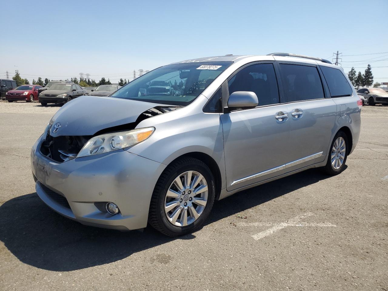 TOYOTA SIENNA XLE 2011