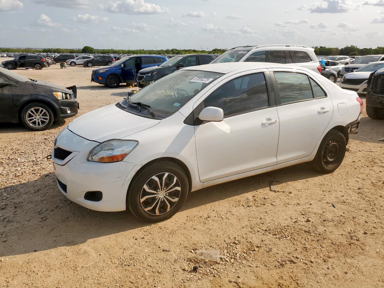 TOYOTA YARIS 2012