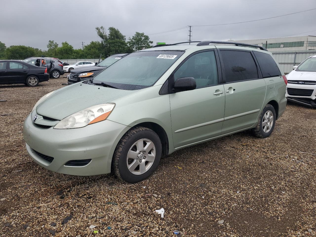 TOYOTA SIENNA CE 2008