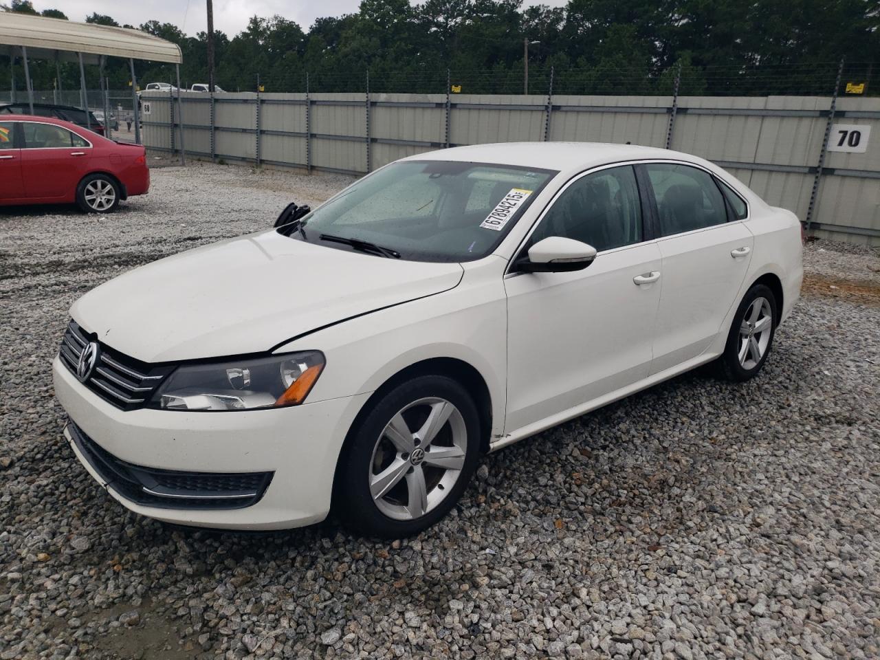 VOLKSWAGEN PASSAT SE 2012