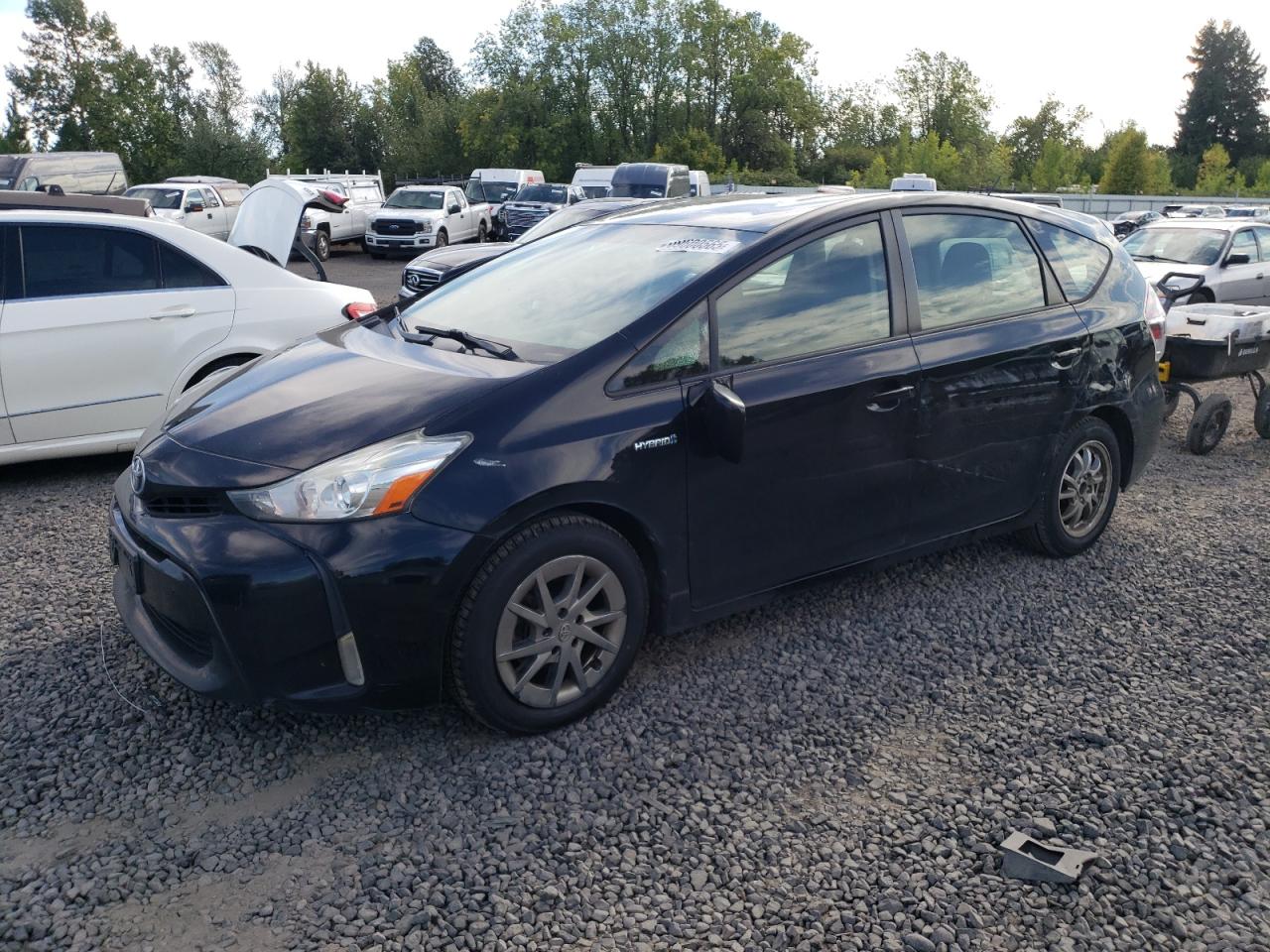 TOYOTA PRIUS V 2015