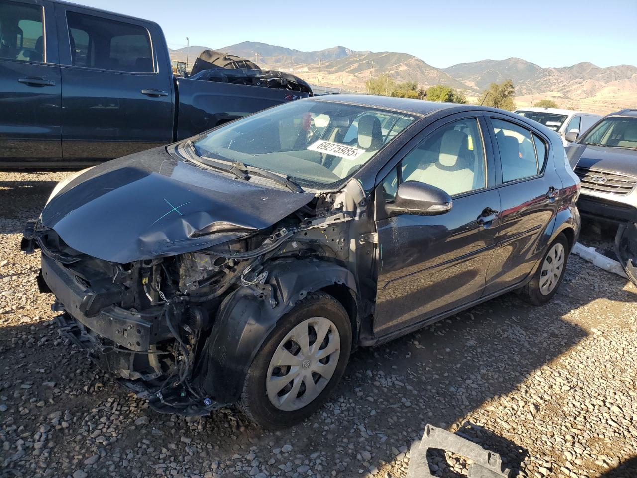 TOYOTA PRIUS C 2013