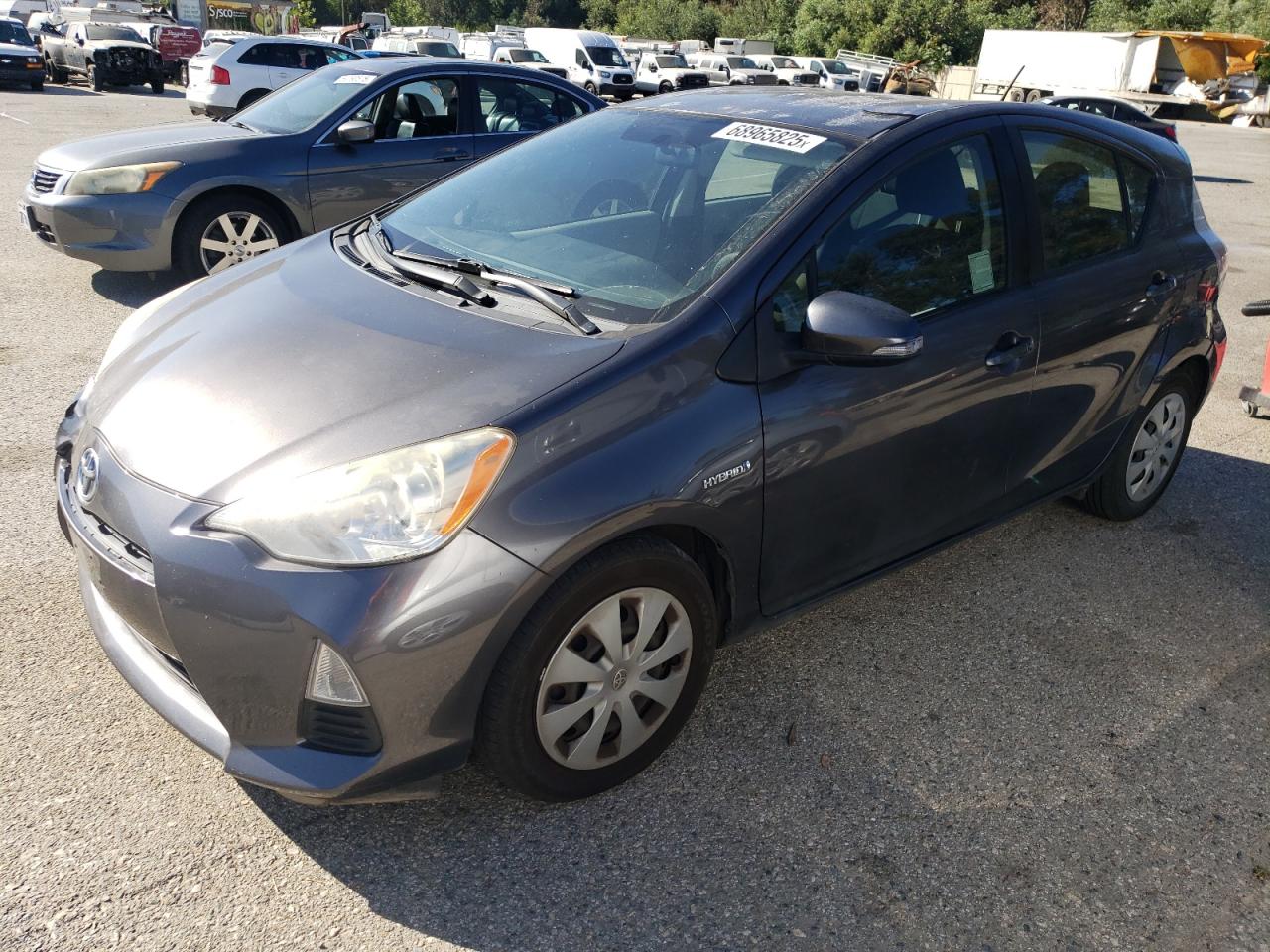 TOYOTA PRIUS C 2014
