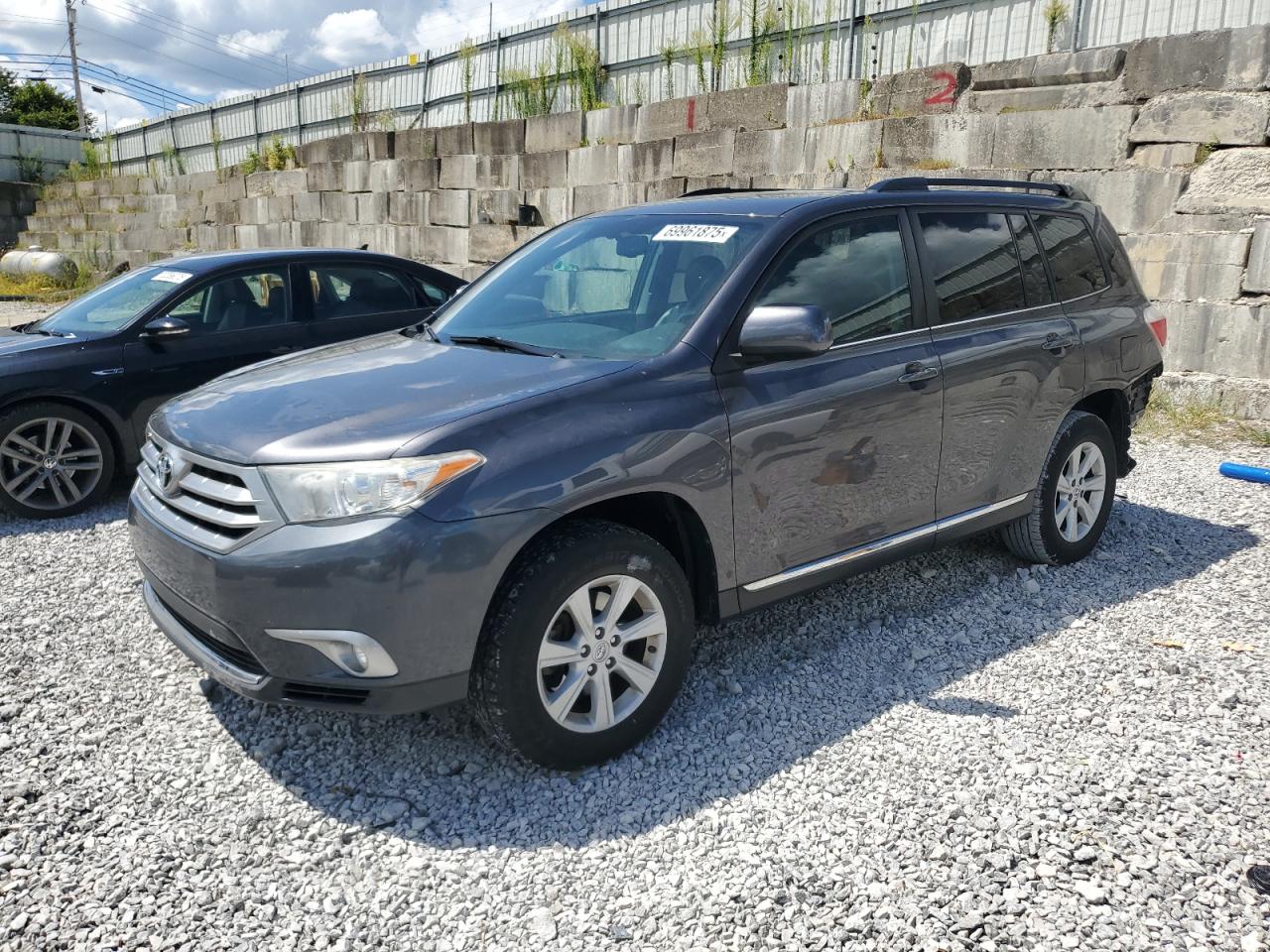TOYOTA HIGHLANDER 2013