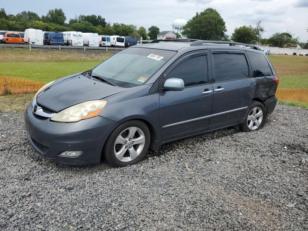 TOYOTA SIENNA XLE 2006
