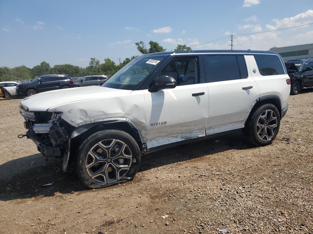 RIVIAN R1S 2025