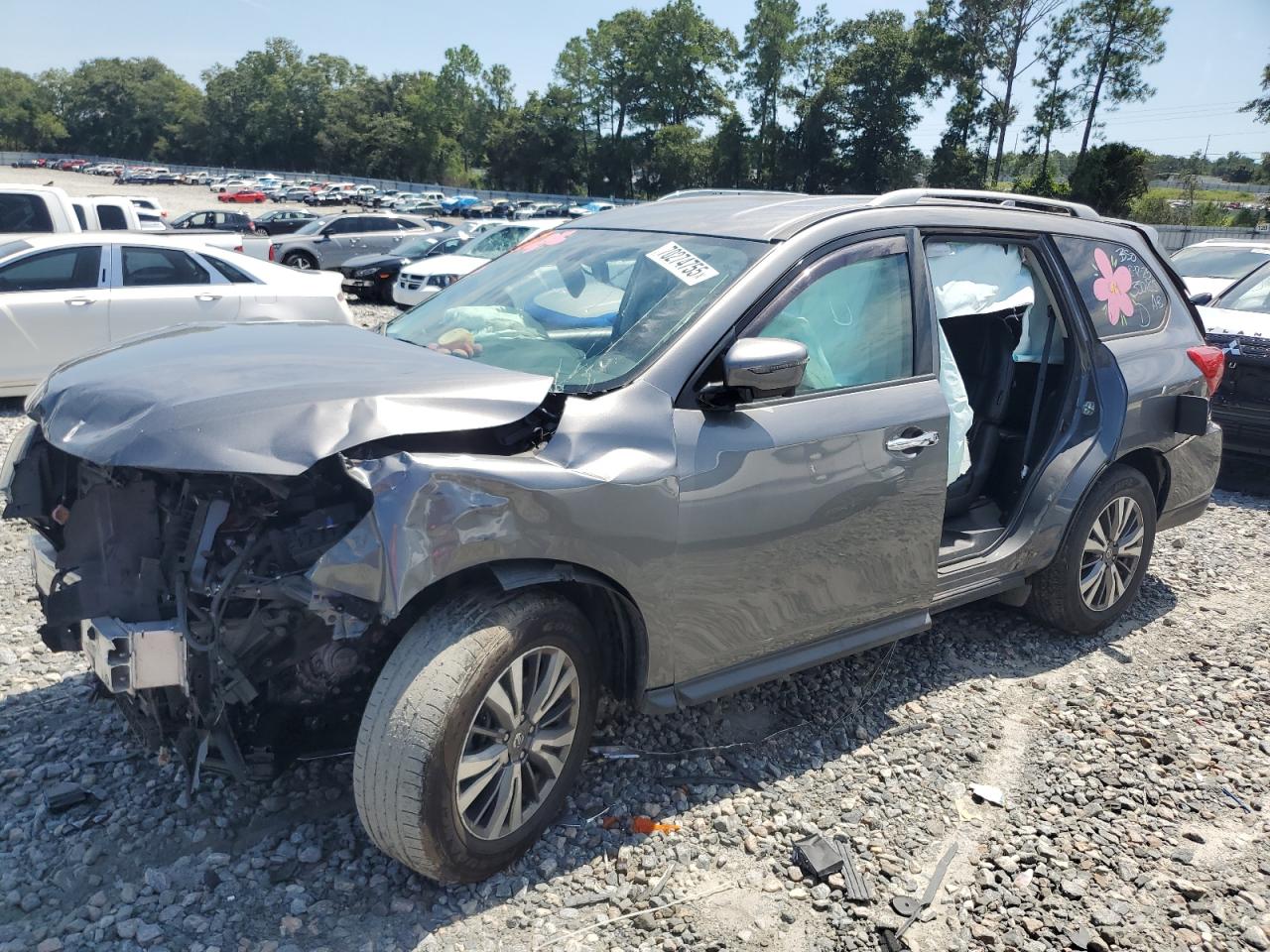 NISSAN PATHFINDER 2019