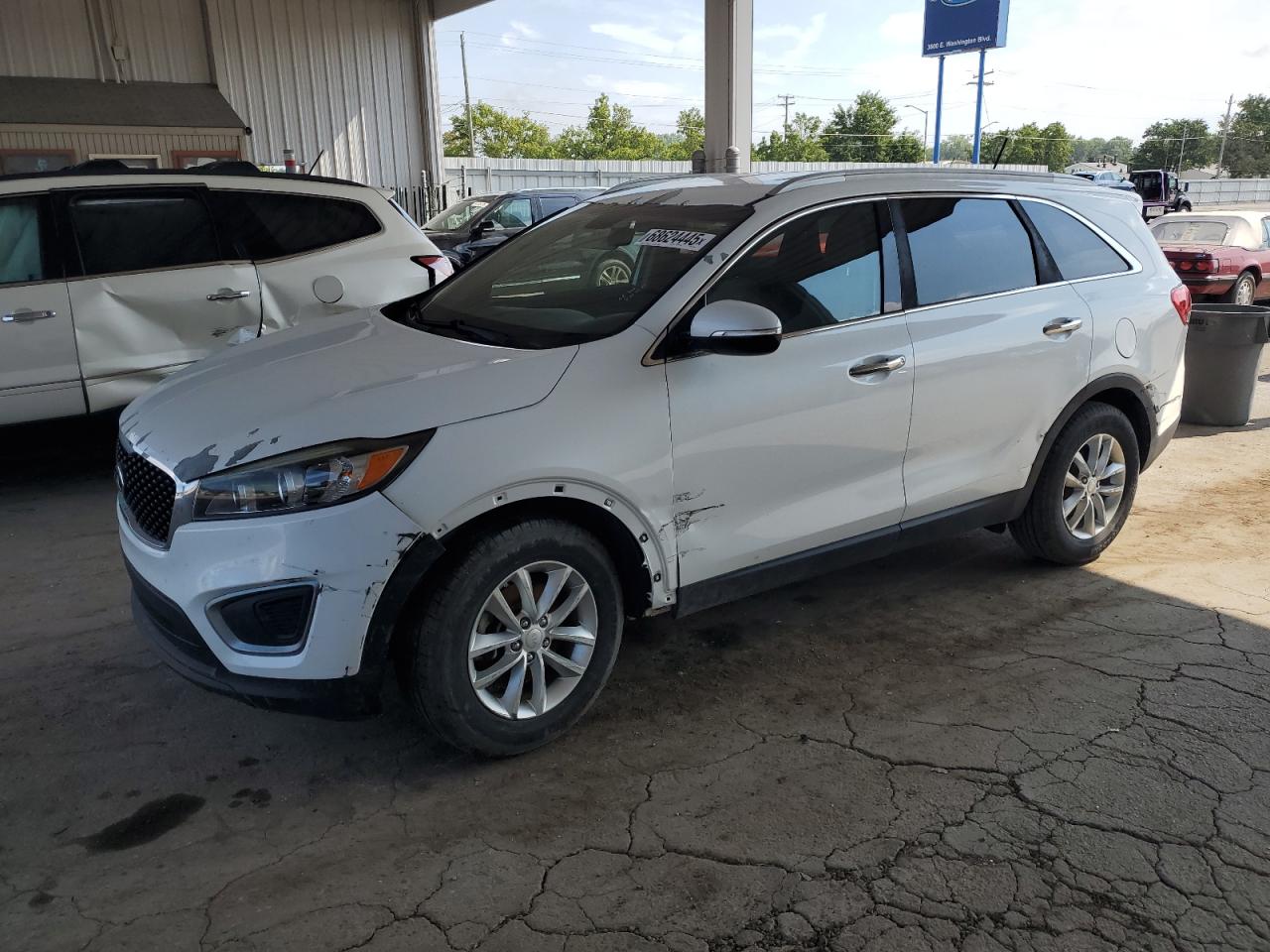 KIA SORENTO LX 2016
