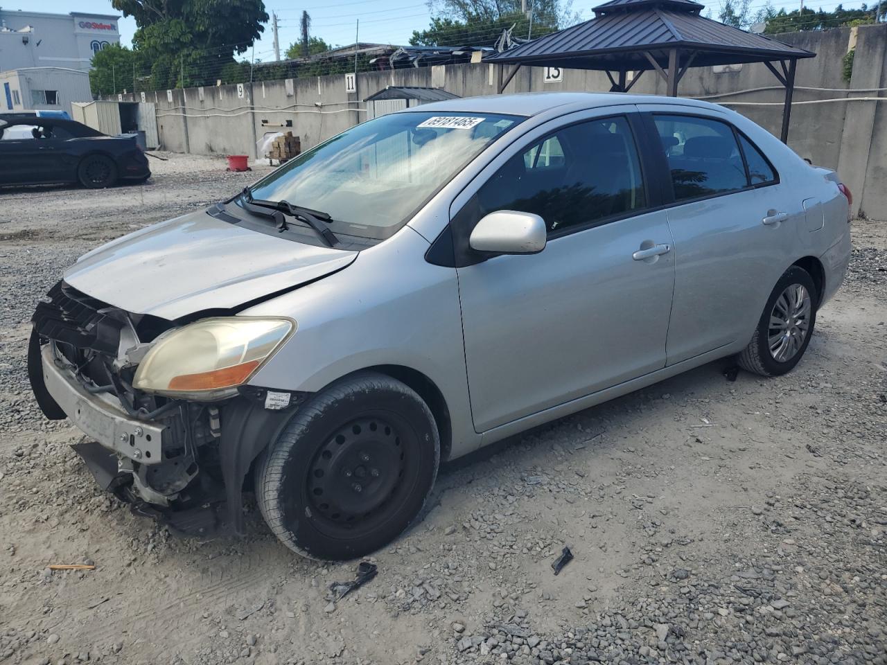 TOYOTA YARIS 2009