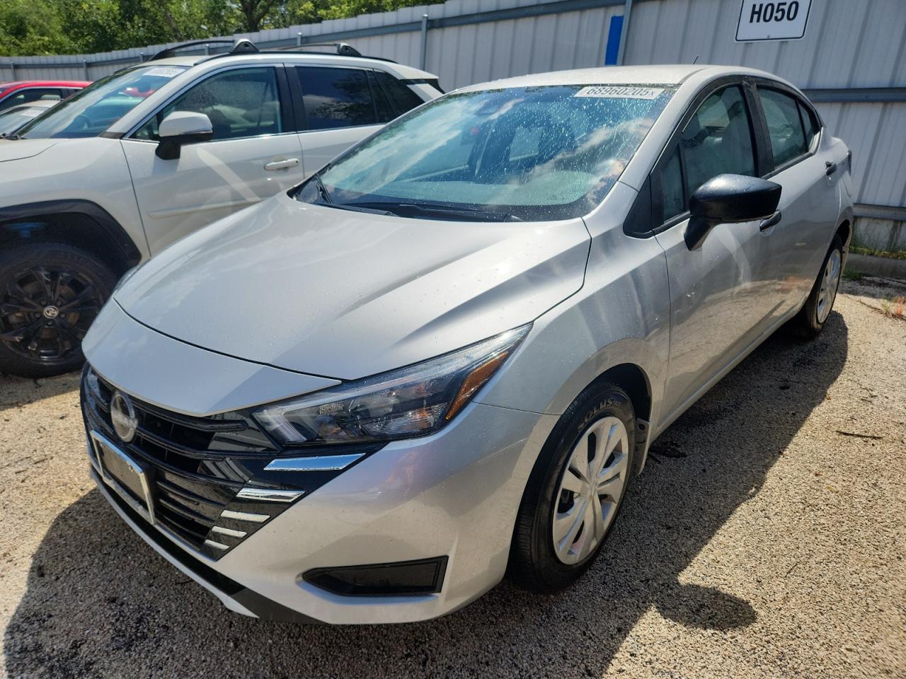 NISSAN VERSA S 2025