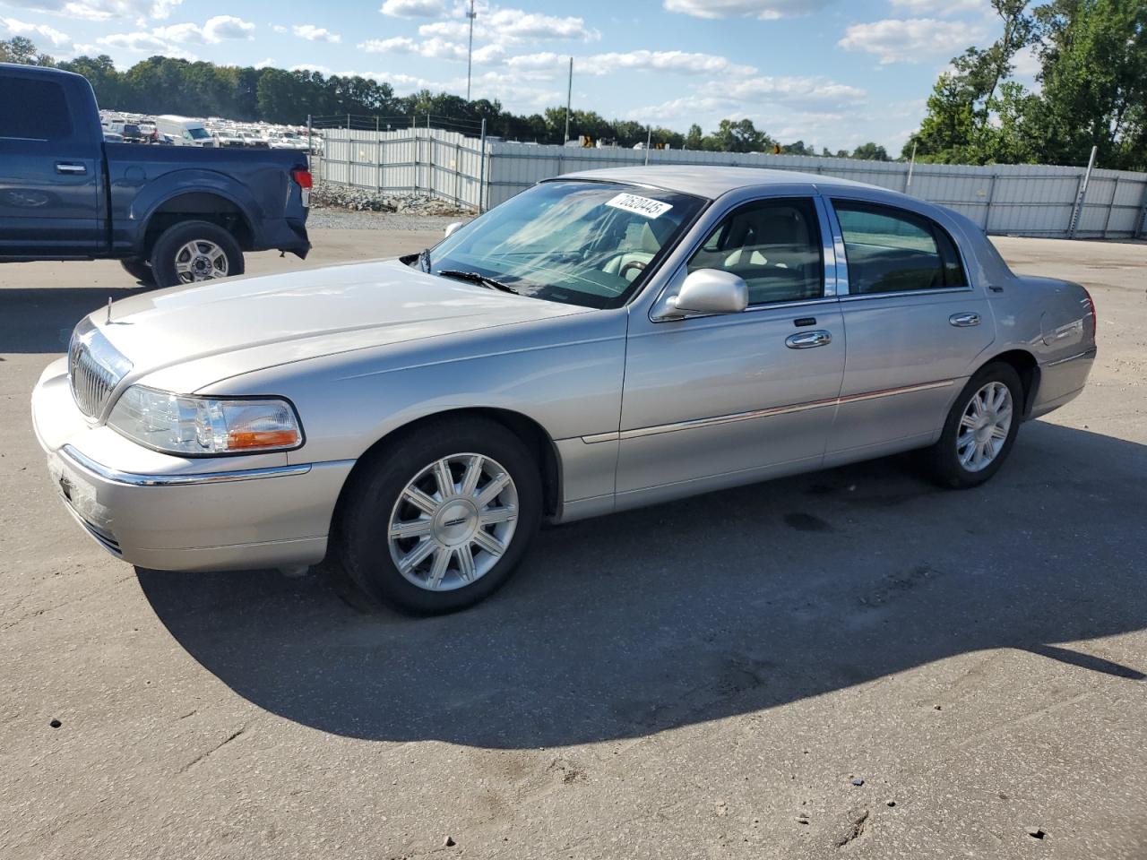 LINCOLN TOWN CAR S 2010