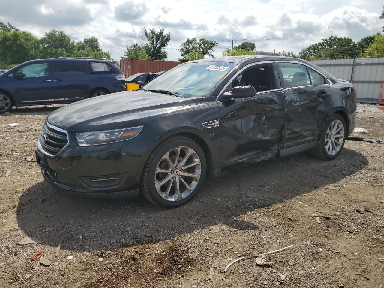 FORD TAURUS LIM 2015