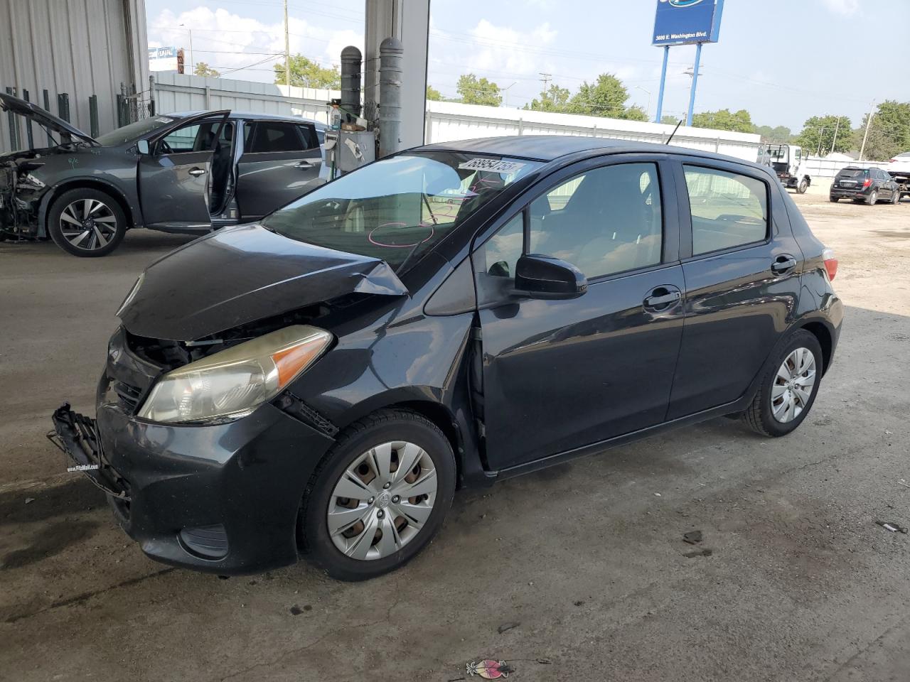 TOYOTA YARIS 2014