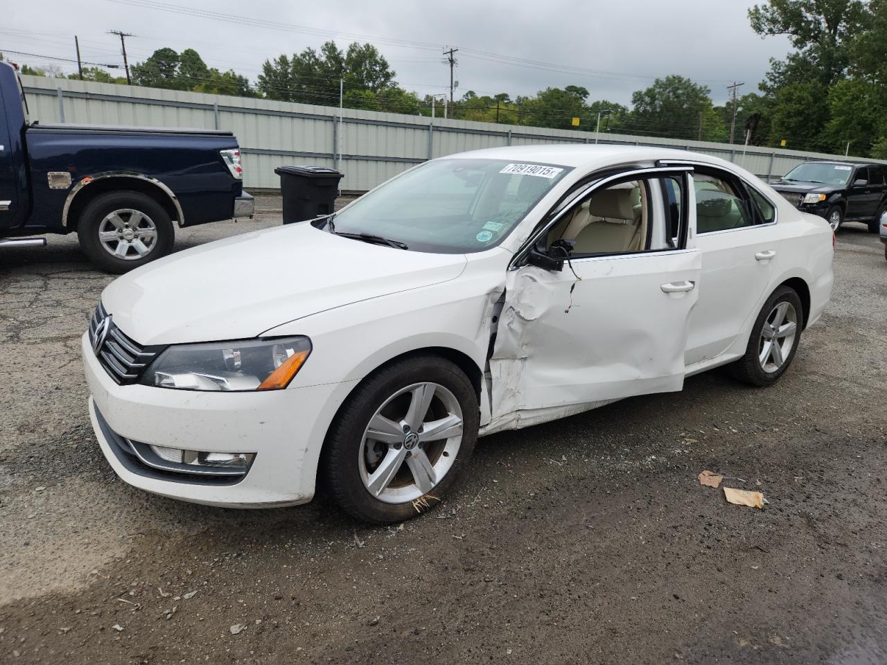 VOLKSWAGEN PASSAT S 2015