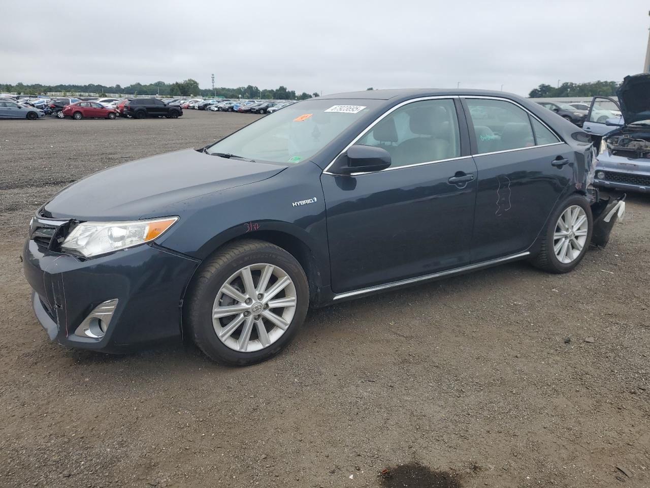 TOYOTA CAMRY HYBR 2014
