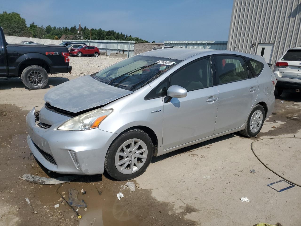 TOYOTA PRIUS V 2013