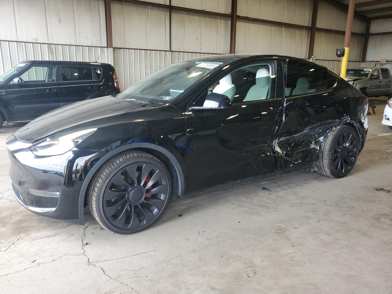 TESLA MODEL Y 2023