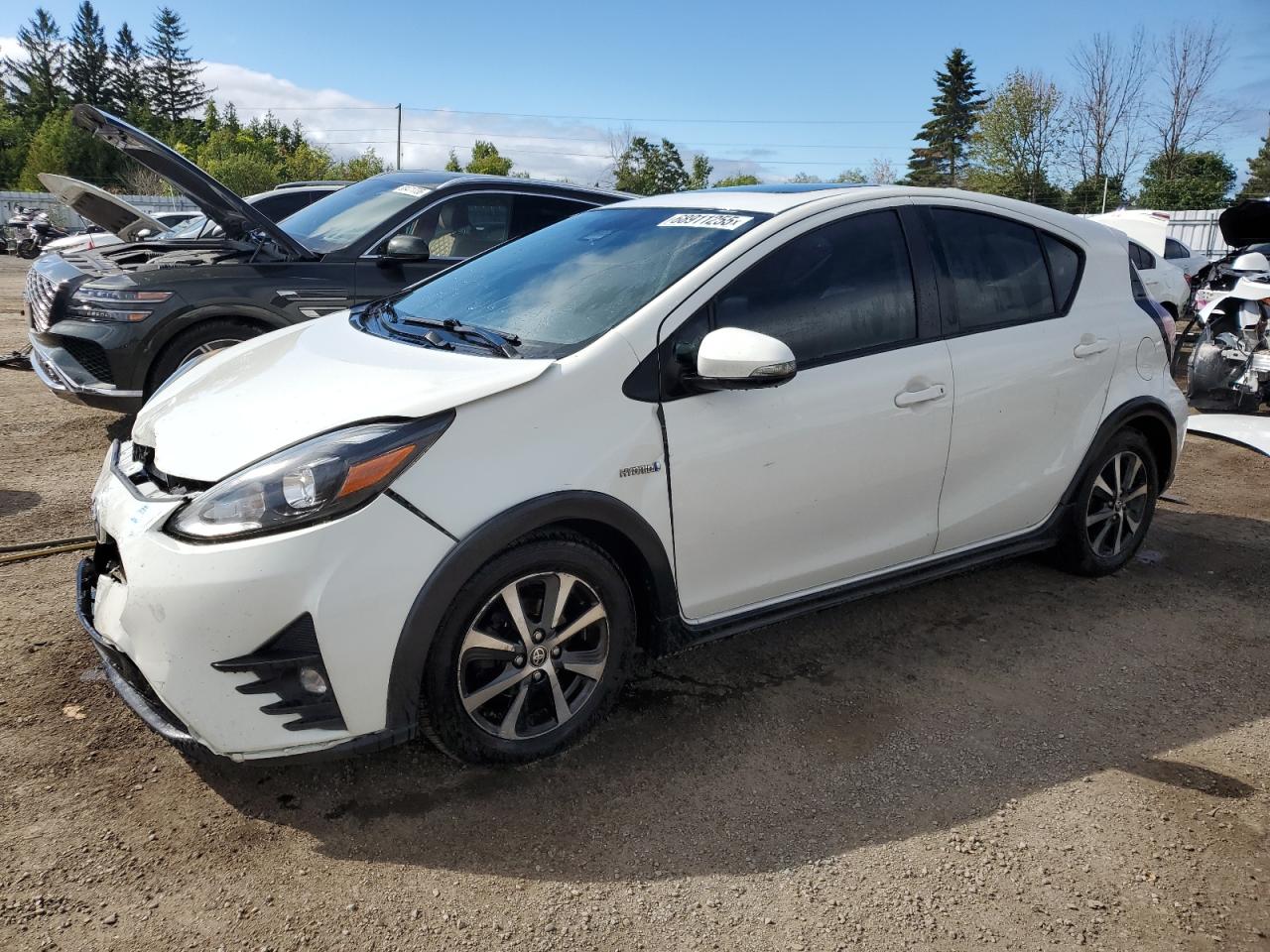 TOYOTA PRIUS C 2018