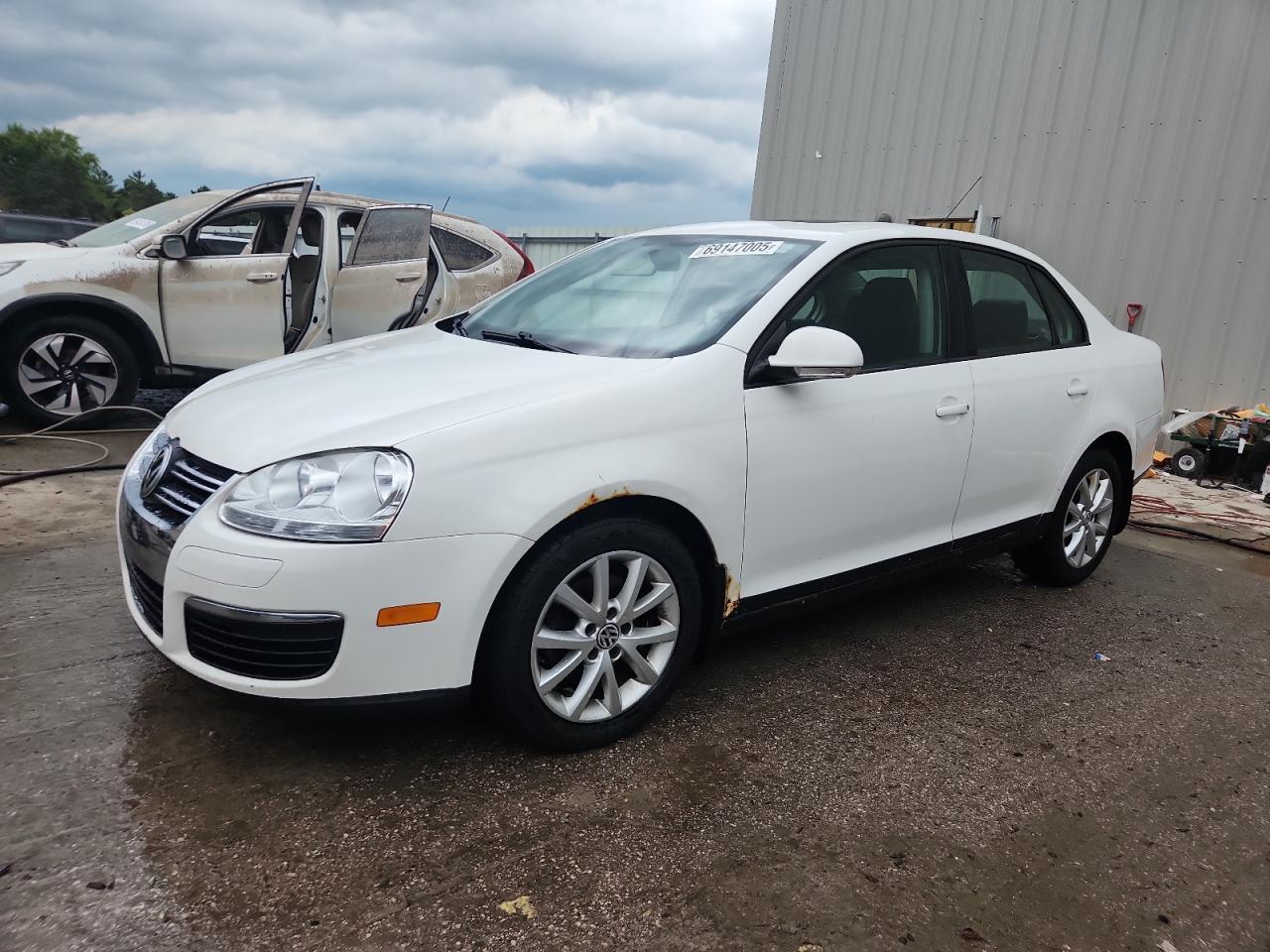 VOLKSWAGEN JETTA SE 2010