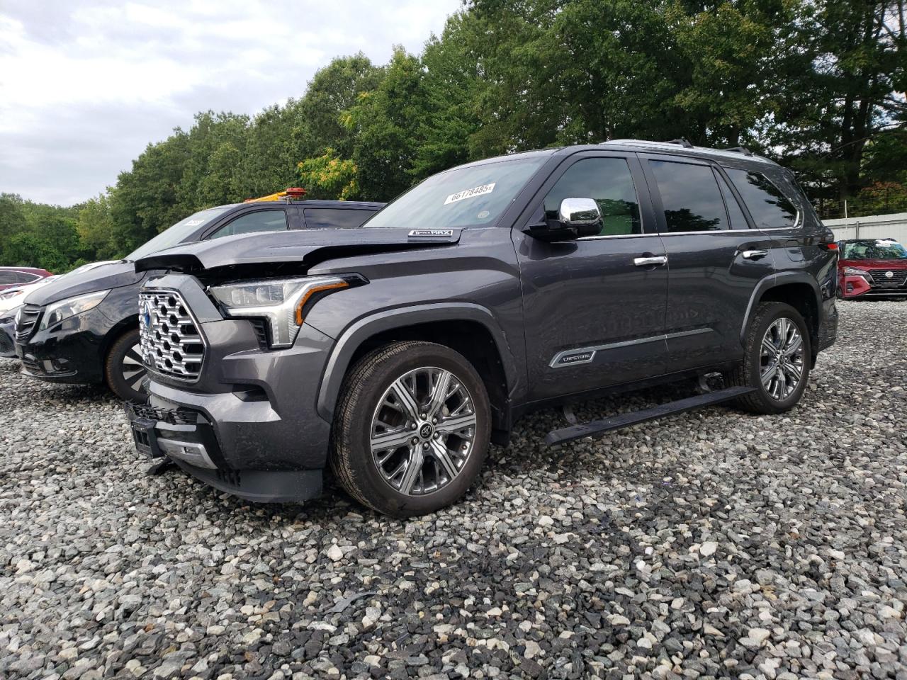 TOYOTA SEQUOIA SR 2024