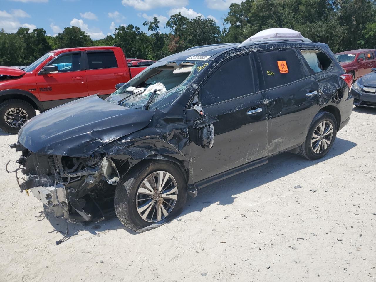 NISSAN PATHFINDER 2020