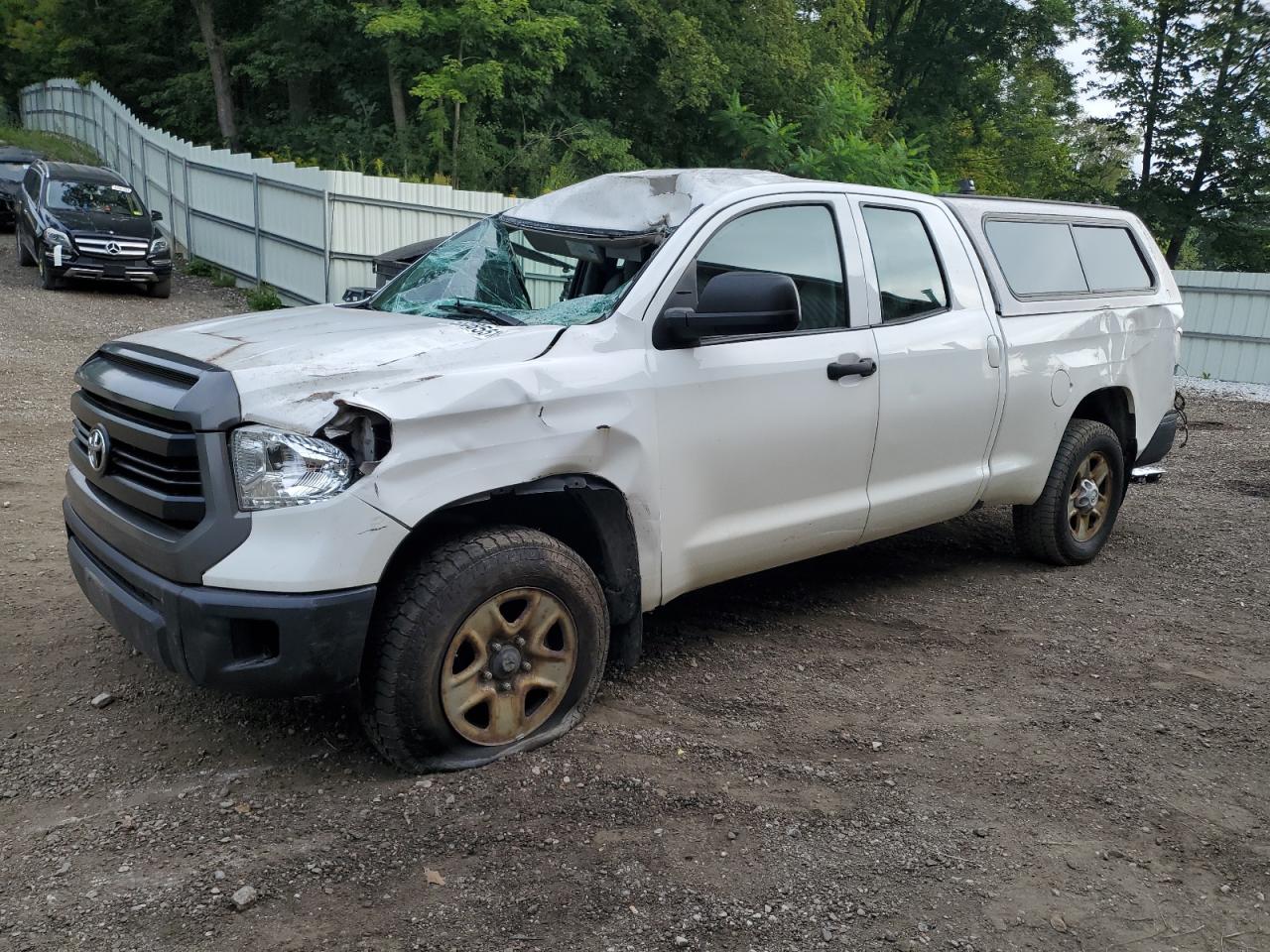 TOYOTA TUNDRA DOUBLE CAB SR 2016