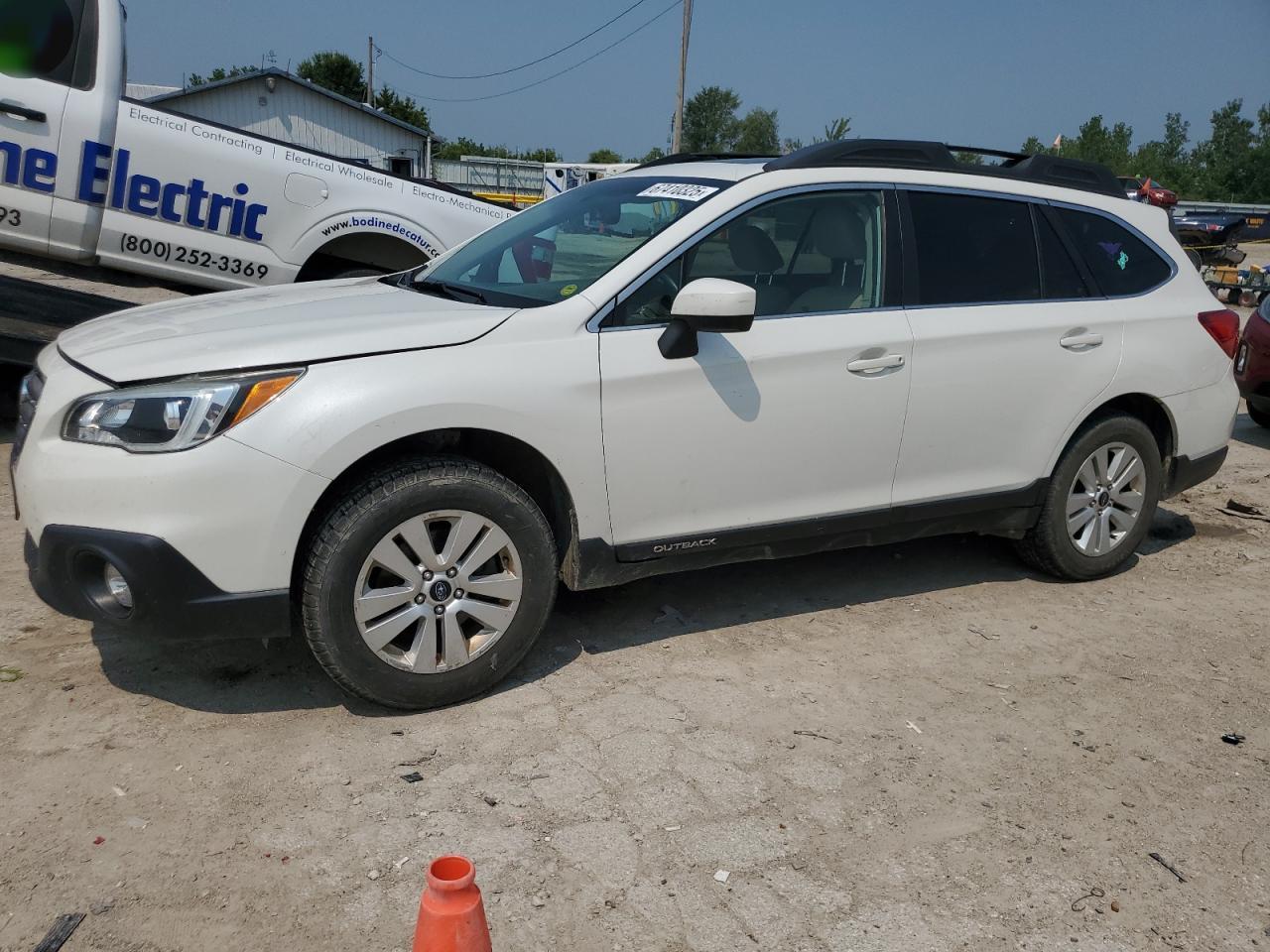SUBARU OUTBACK 2. 2015