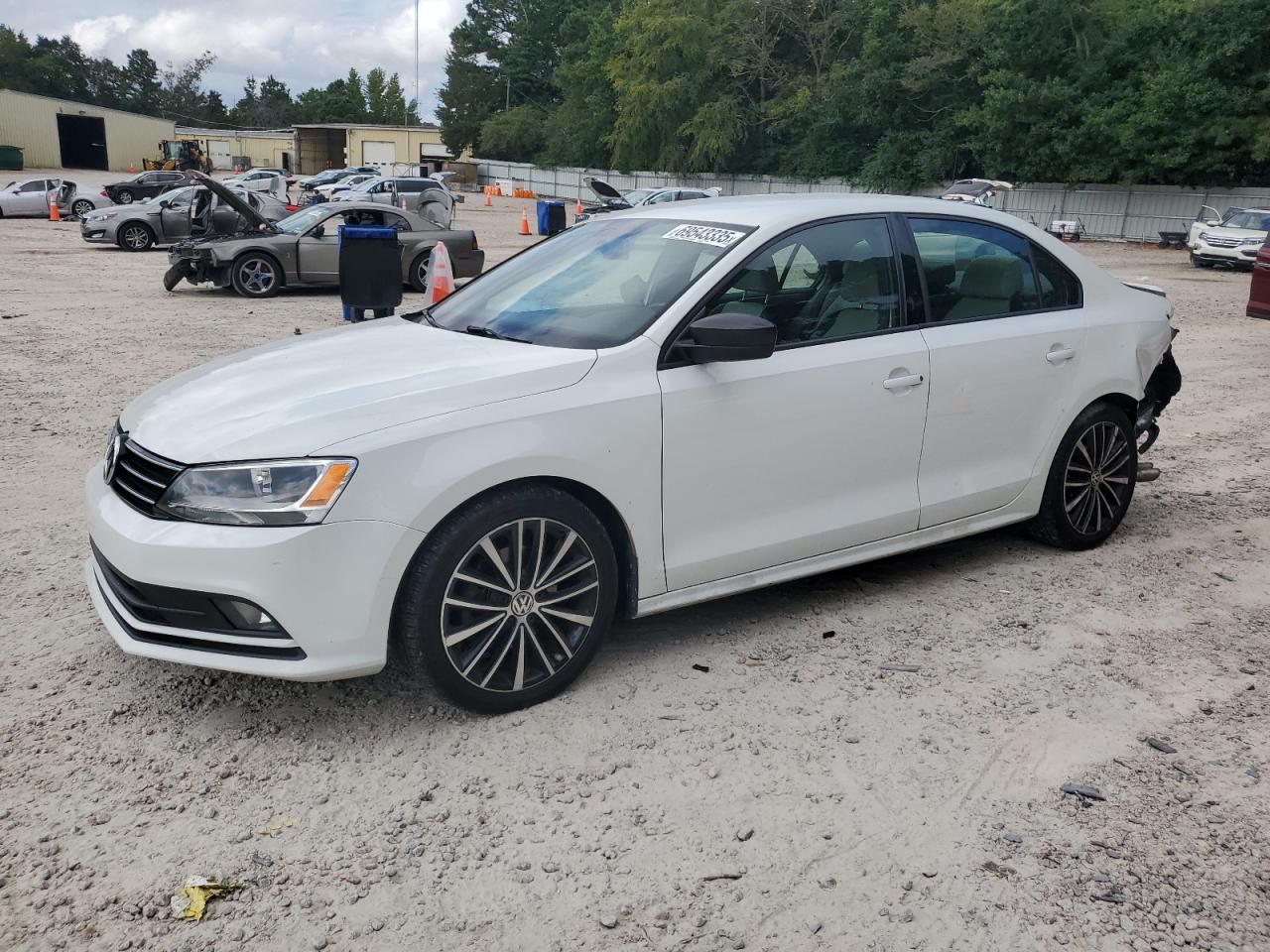 VOLKSWAGEN JETTA 2016