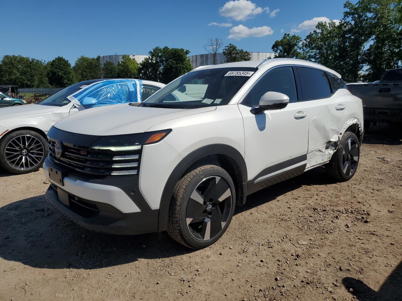NISSAN KICKS 2025