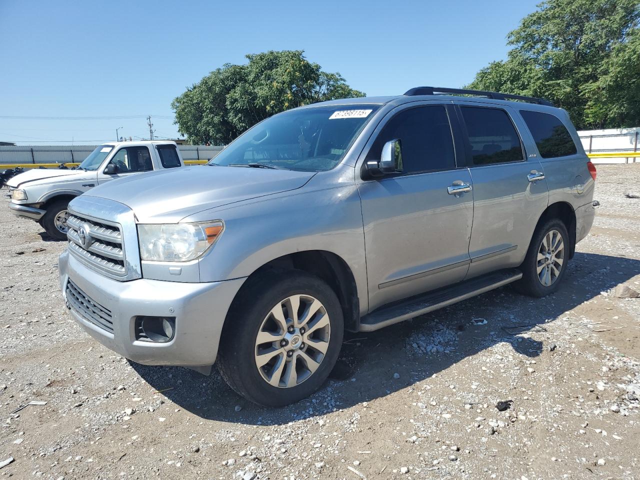 TOYOTA SEQUOIA LI 2011