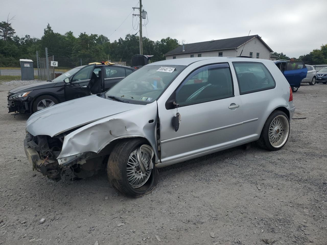 VOLKSWAGEN GOLF GL 2004