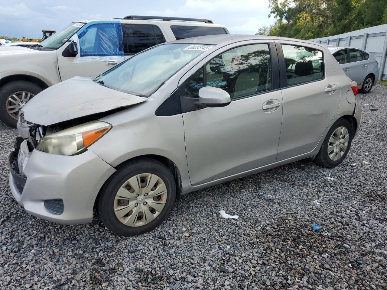 TOYOTA YARIS 2013