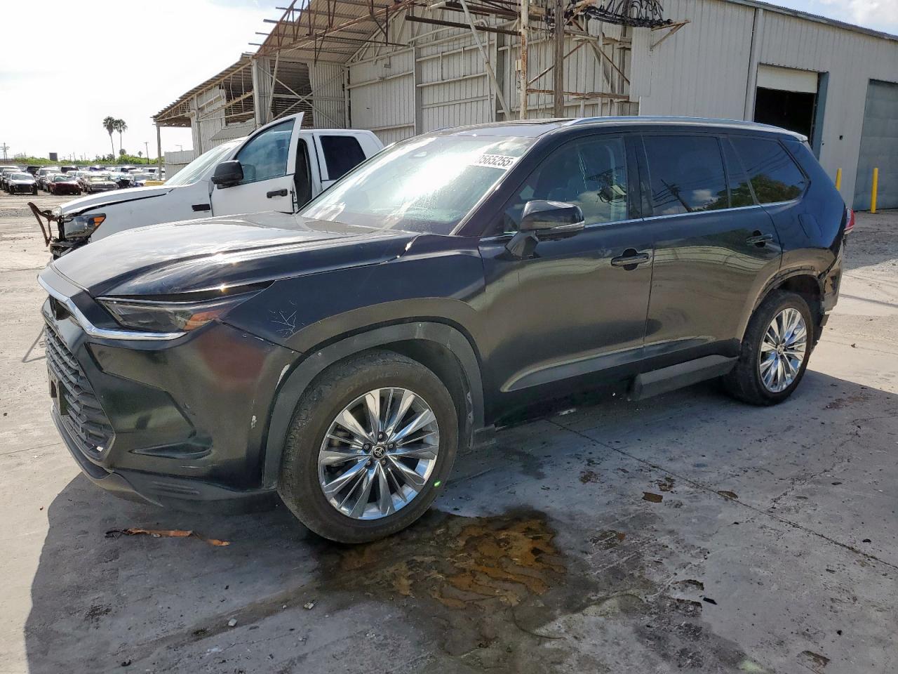 TOYOTA GRAND HIGHLANDER XLE 2024