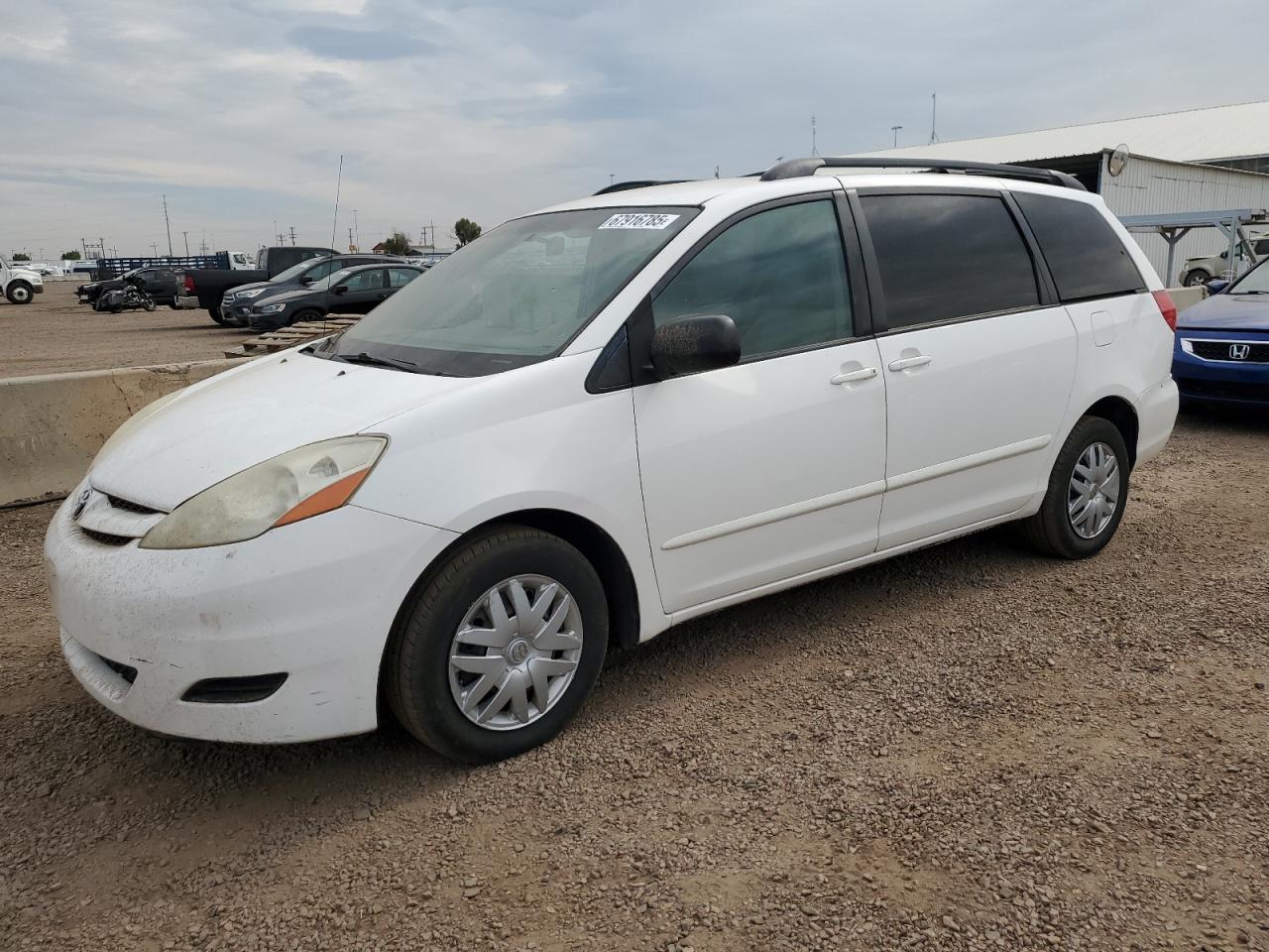 TOYOTA SIENNA CE 2008