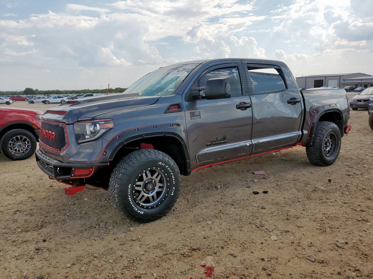 TOYOTA TUNDRA CRE 2017