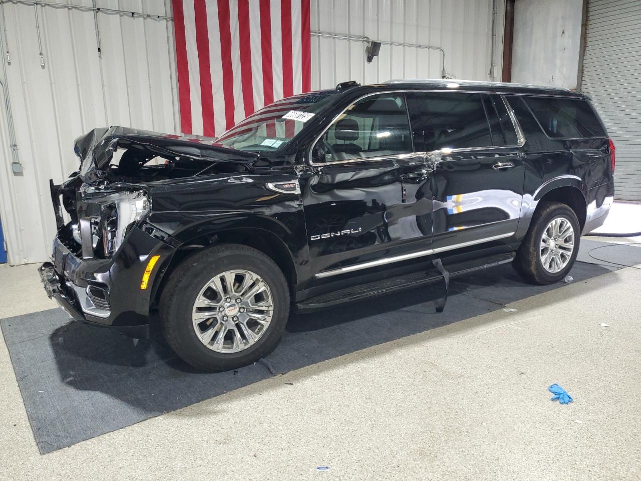 GMC YUKON XL DENALI 2025