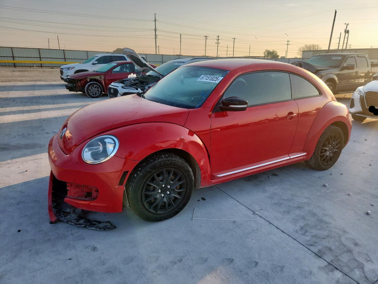 VOLKSWAGEN BEETLE SE 2016