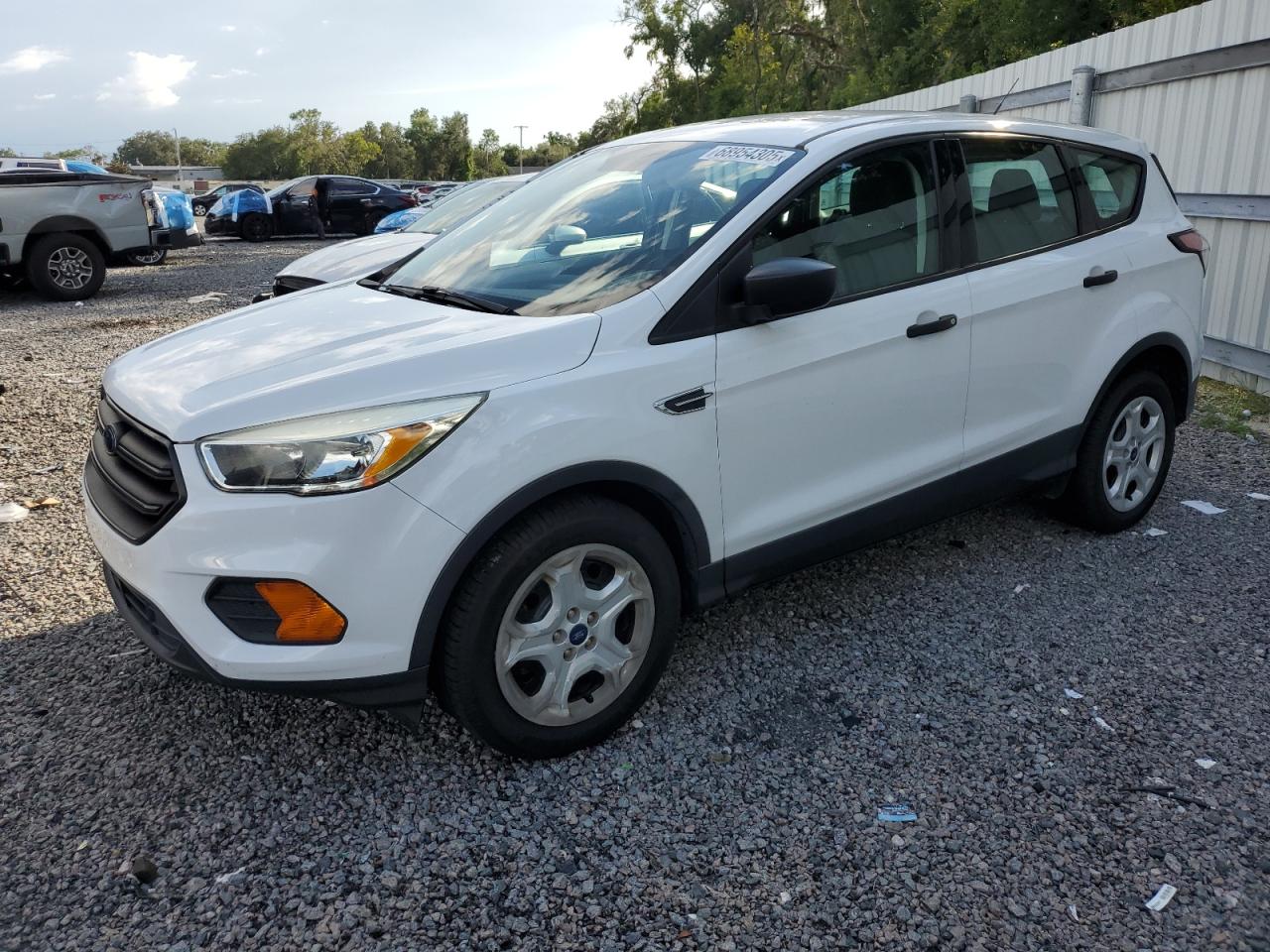 FORD ESCAPE S 2017