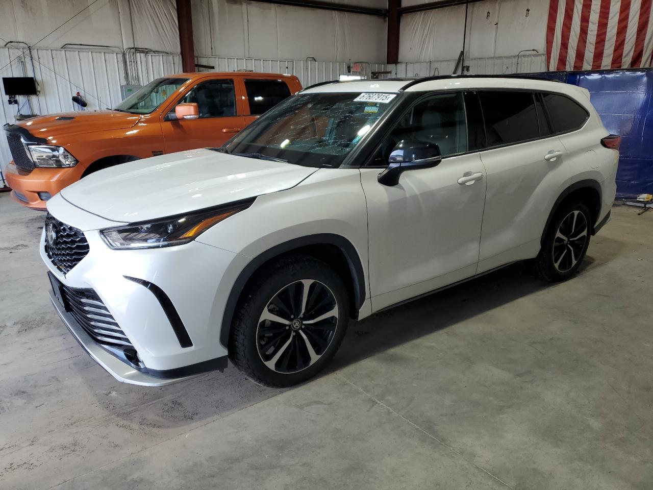 TOYOTA HIGHLANDER 2021