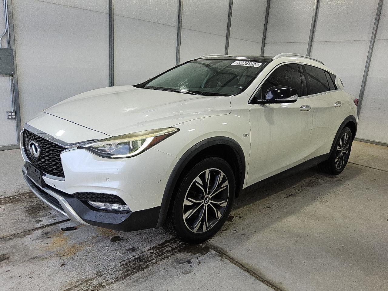 INFINITI QX30 BASE 2018