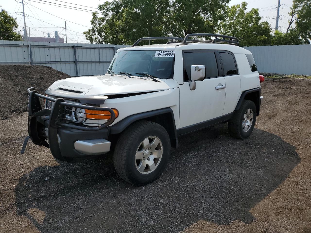 TOYOTA FJ CRUISER 2010