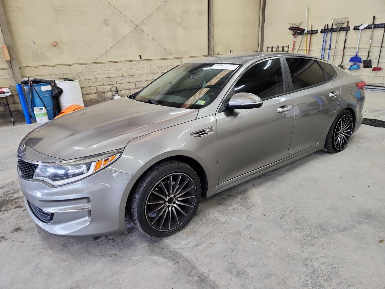 KIA OPTIMA LX 2017