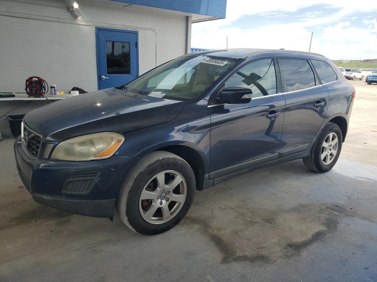 VOLVO XC60 2012