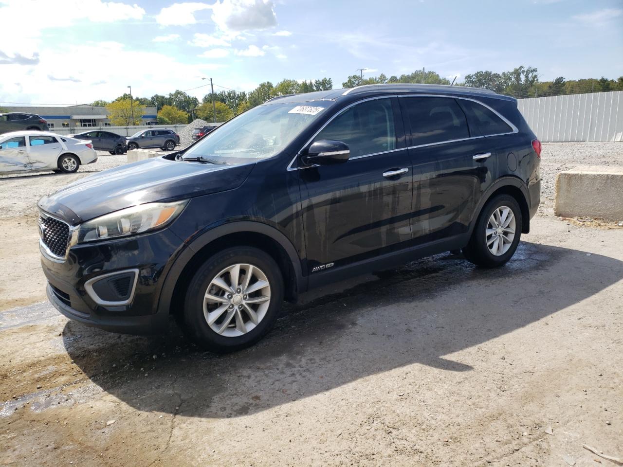KIA SORENTO LX 2017