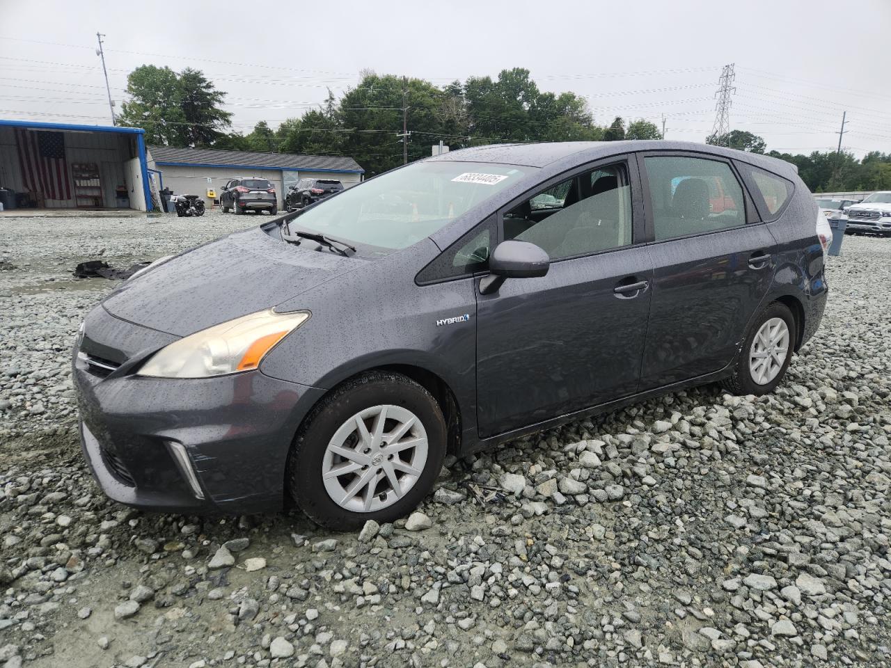 TOYOTA PRIUS V 2014