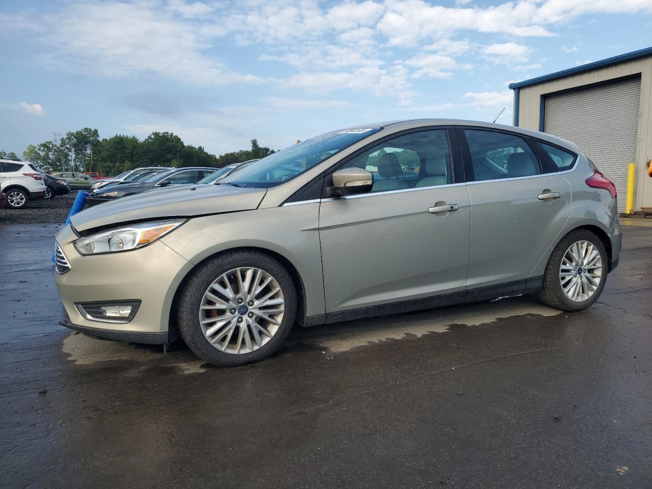 FORD FOCUS TITANIUM 2016